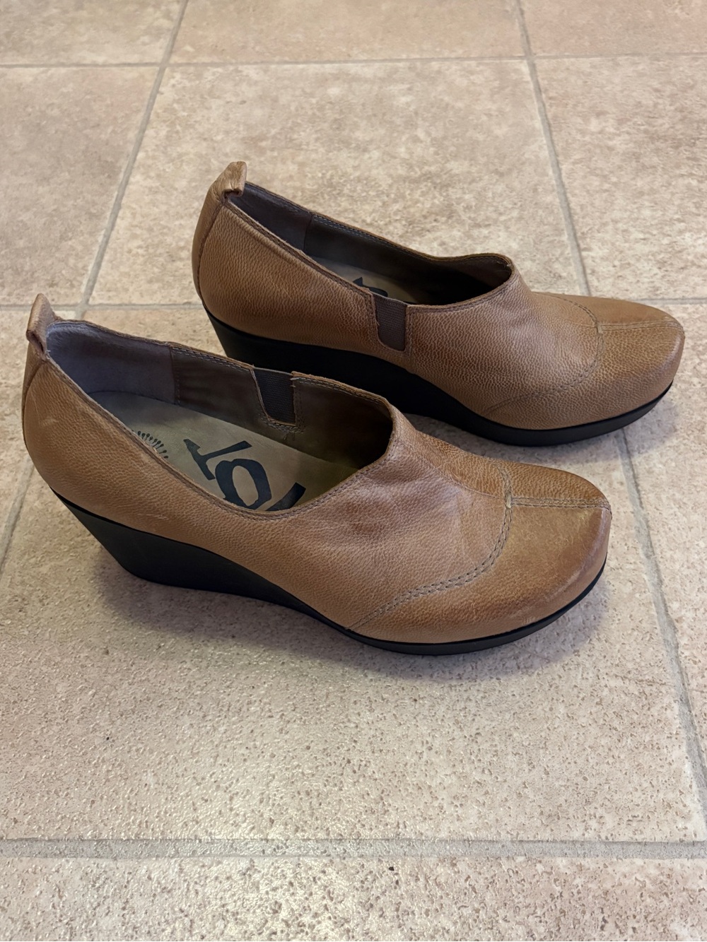 OTBT Wedge Slip-On Clogs in Tan